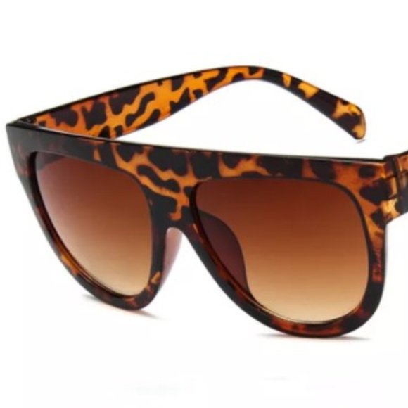 #100🩵Big Frame Leopard Sunglasses - Picture 2 of 2